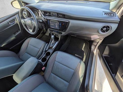 Used 2019 Toyota Corolla LE image 21