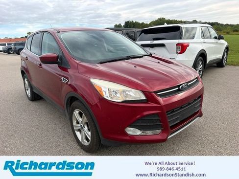 Used 2016 Ford Escape SE AWD/4WD image 1