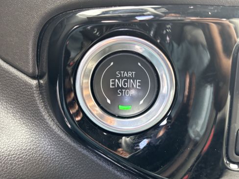 Used 2026 GMC Sierra 1500 SLT RWD image 23