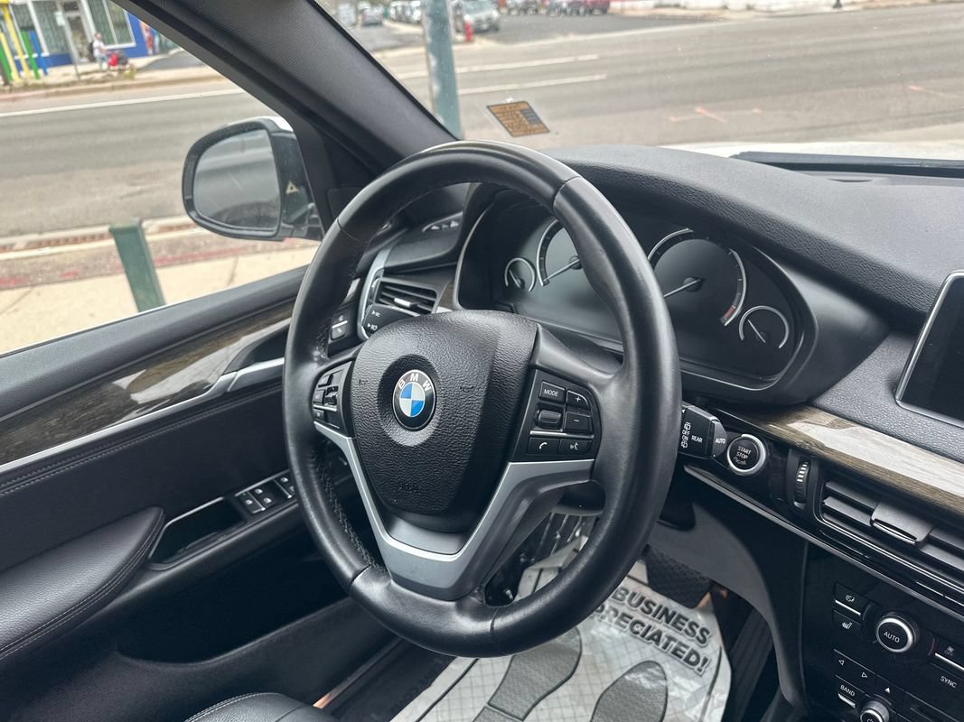 Used 2017 BMW X5 xDrive35i w/ Premium Package AWD/4WD image 22