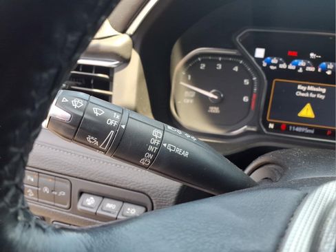 Used 2021 GMC Yukon Denali w/ Denali Premium Package AWD/4WD image 18