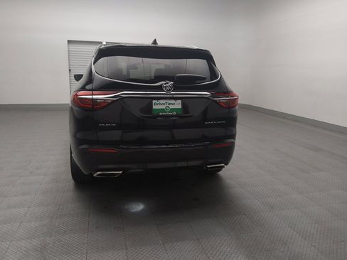 Used 2018 Buick Enclave Premium w/ LPO, Luxury Package image 6