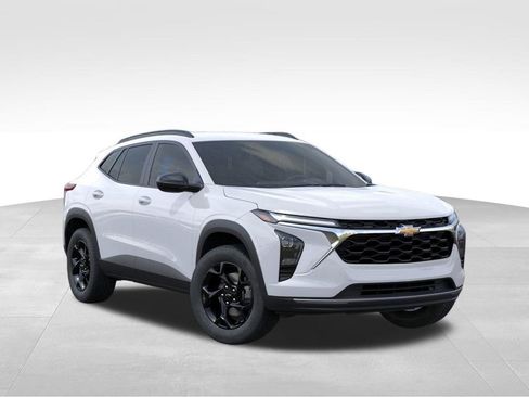 New 2026 Chevrolet Trax LT w/ Driver Confidence Package image 7