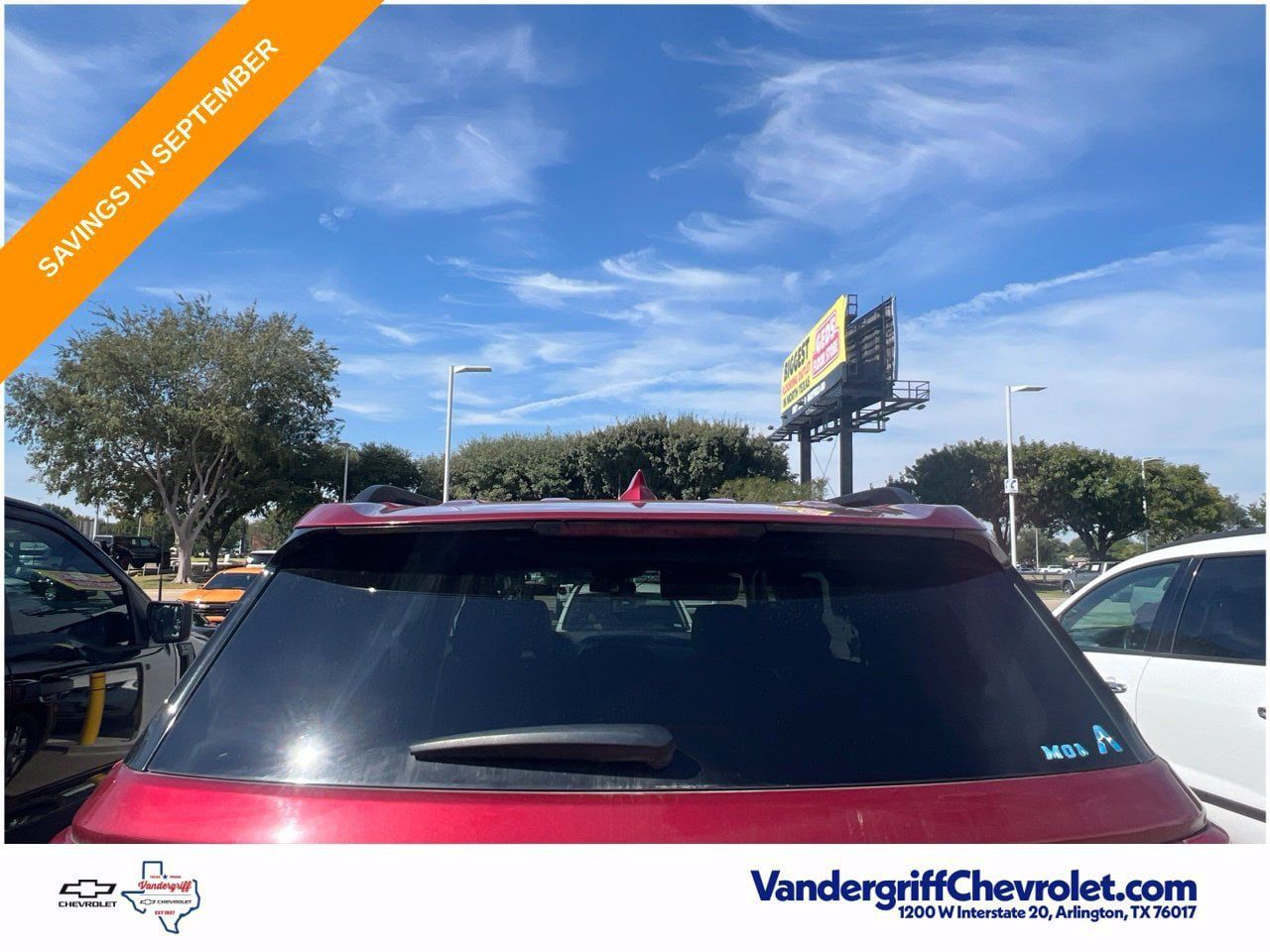 Used 2019 Chevrolet Traverse LT FWD image 11