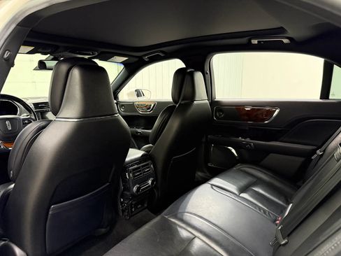 Used 2017 Lincoln Continental Reserve w/ Technology Package AWD/4WD image 16
