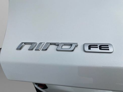 Used 2020 Kia Niro LX FWD image 17