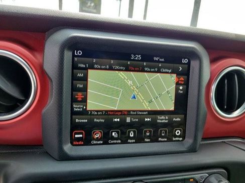Used 2020 Jeep Wrangler Rubicon w/ Steel Bumper Group AWD/4WD image 30