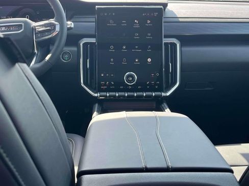 New 2026 GMC Acadia Elevation w/ Elevation Premium Package FWD image 13