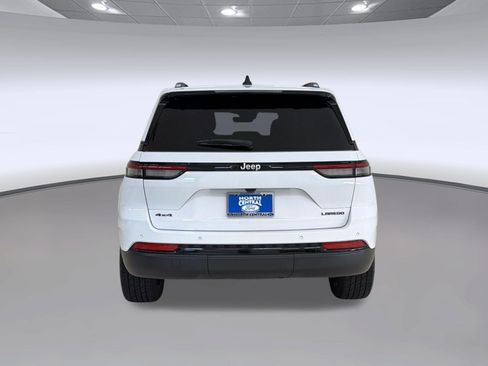 Used 2025 Jeep Grand Cherokee Laredo X AWD/4WD image 10