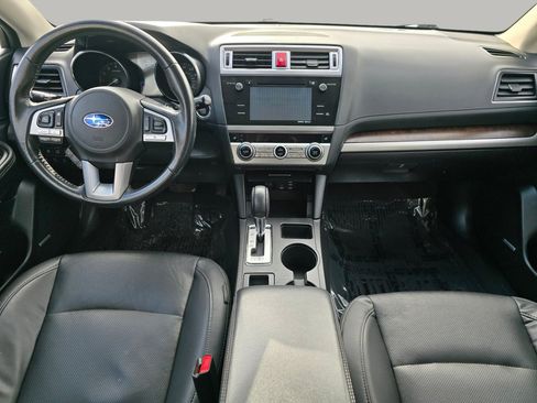 Used 2015 Subaru Outback 3.6R Limited image 2