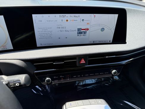 Used 2023 Kia EV6 Wind w/ Wind Technology Package RWD image 12