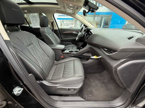 Used 2023 Buick Envision Avenir image 39