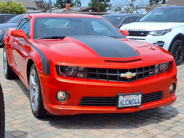 Used 2010 Chevrolet Camaro SS w/ RS Package RWD image 3