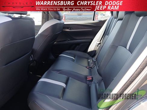 Used 2025 Toyota Camry SE FWD image 14