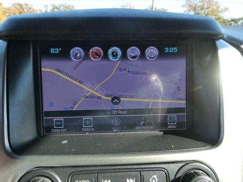 Used 2018 Chevrolet Suburban LT image 23