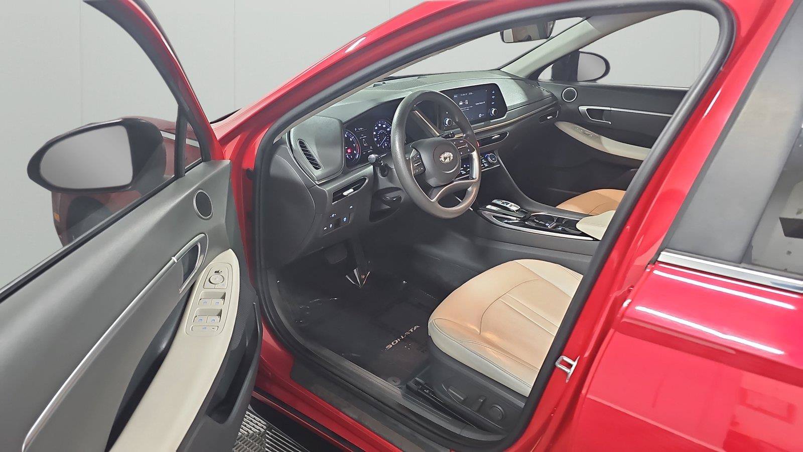 Used 2021 Hyundai Sonata SEL FWD image 24