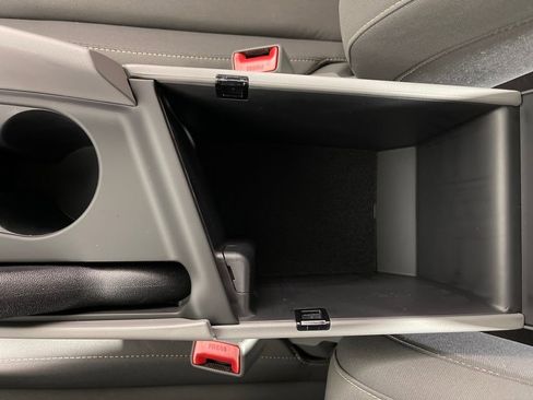 New 2026 Hyundai Elantra Sport FWD image 25