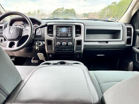 Used 2018 RAM 3500 Tradesman w/ Chrome Appearance Group image 14