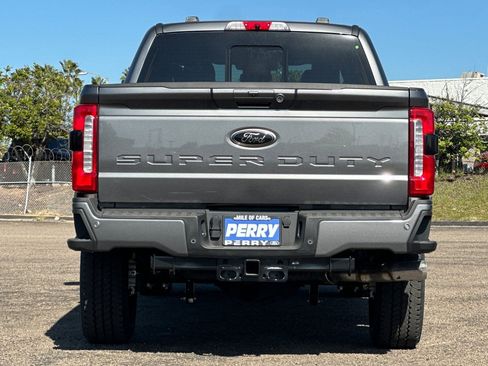 New 2026 Ford F250 Lariat w/ Black Appearance Package image 5