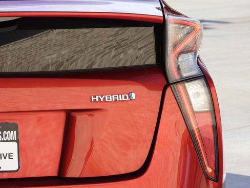 Used 2017 Toyota Prius Two image 22