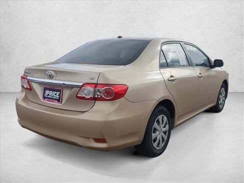 Used 2011 Toyota Corolla LE image 5