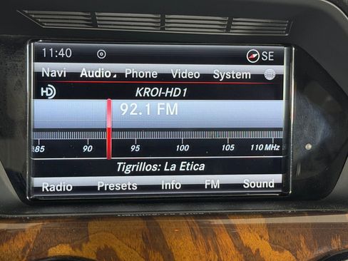 Used 2015 Mercedes-Benz GLK 250 BlueTEC 4MATIC image 25