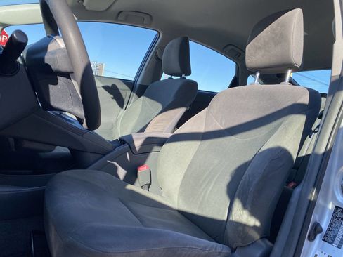 Used 2011 Toyota Prius Two image 12