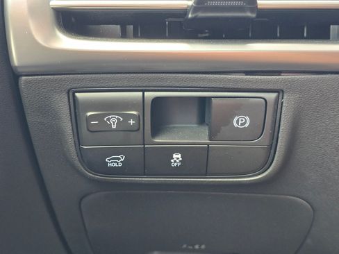 Used 2025 Hyundai Tucson Limited FWD image 22