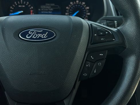 Used 2020 Ford Edge SE FWD image 25