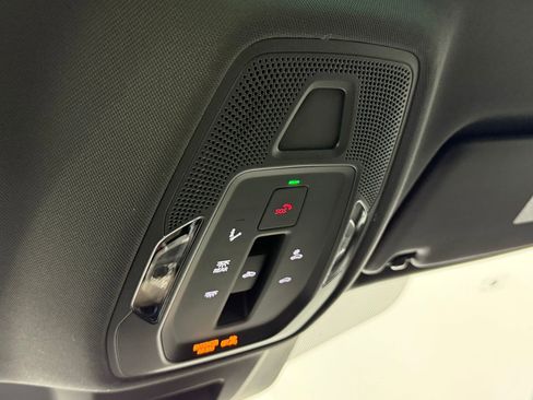 New 2025 Audi Q5 Premium Plus image 21