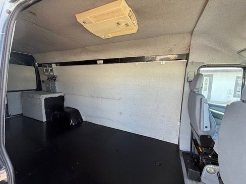 Used 2005 Dodge Sprinter 3500 w/ PWR Convenience Group image 11