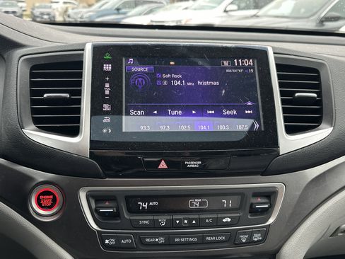 Used 2016 Honda Pilot EX-L image 11