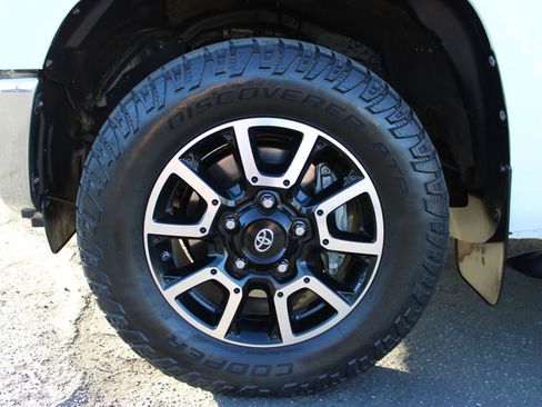 Used 2016 Toyota Tundra SR5 w/ TRD Off Road Package image 32