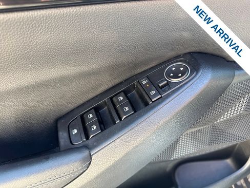 Used 2024 Kia Seltos EX AWD/4WD image 18