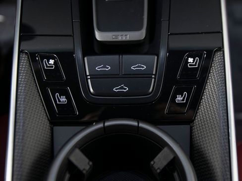 Certified 2022 Porsche 911 Turbo S AWD/4WD image 30