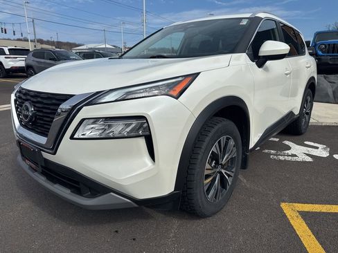 Used 2023 Nissan Rogue SV AWD/4WD image 4