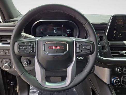 Used 2023 GMC Yukon SLT w/ SLT Premium Package AWD/4WD image 21