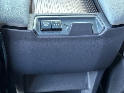 Certified 2024 Toyota Sienna XLE image 16