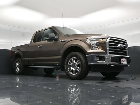 Used 2017 Ford F150 XLT w/ Equipment Group 302A Luxury AWD/4WD image 57