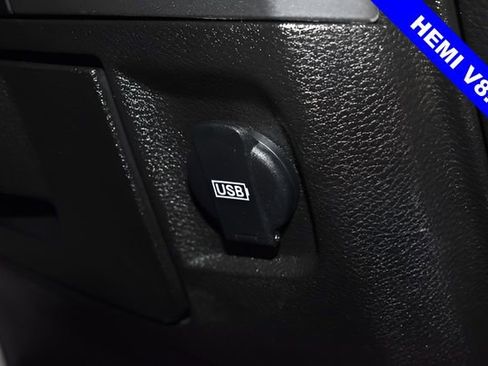 Used 2022 RAM 1500 Classic Warlock AWD/4WD image 16