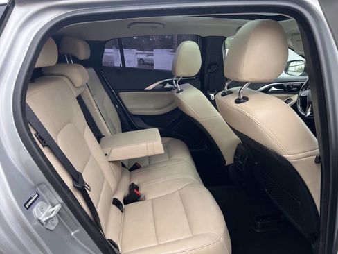 Used 2018 INFINITI QX30 Premium w/ Navigation Package image 44