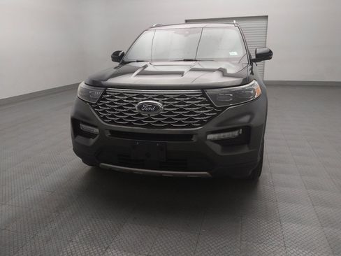 Used 2020 Ford Explorer Platinum w/ Premium Technology Package AWD/4WD image 15