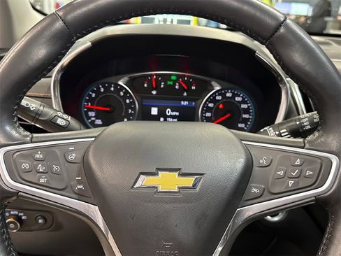 Used 2022 Chevrolet Equinox Premier image 25