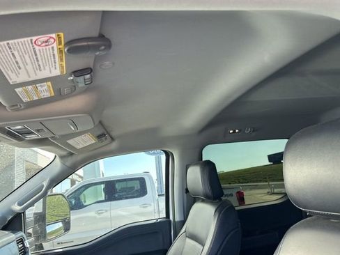 Used 2023 Ford F350 Lariat w/ Chrome Package image 10