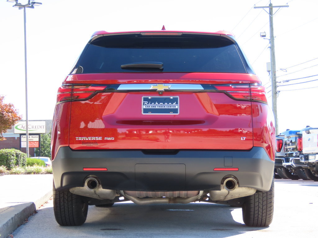 Used 2023 Chevrolet Traverse LT w/ LPO, Floor Liner Package AWD/4WD image 12