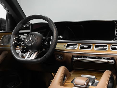 Used 2024 Mercedes-Benz GLE 53 AMG 4MATIC Coupe image 28