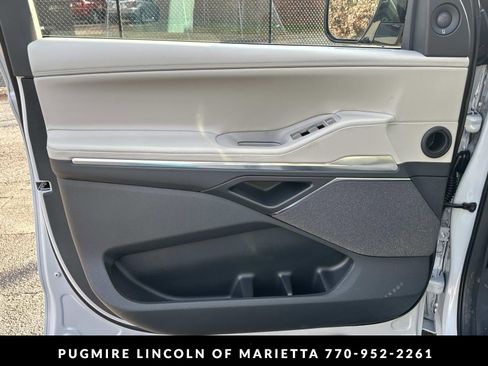 New 2026 Lincoln Navigator L Reserve AWD/4WD image 10