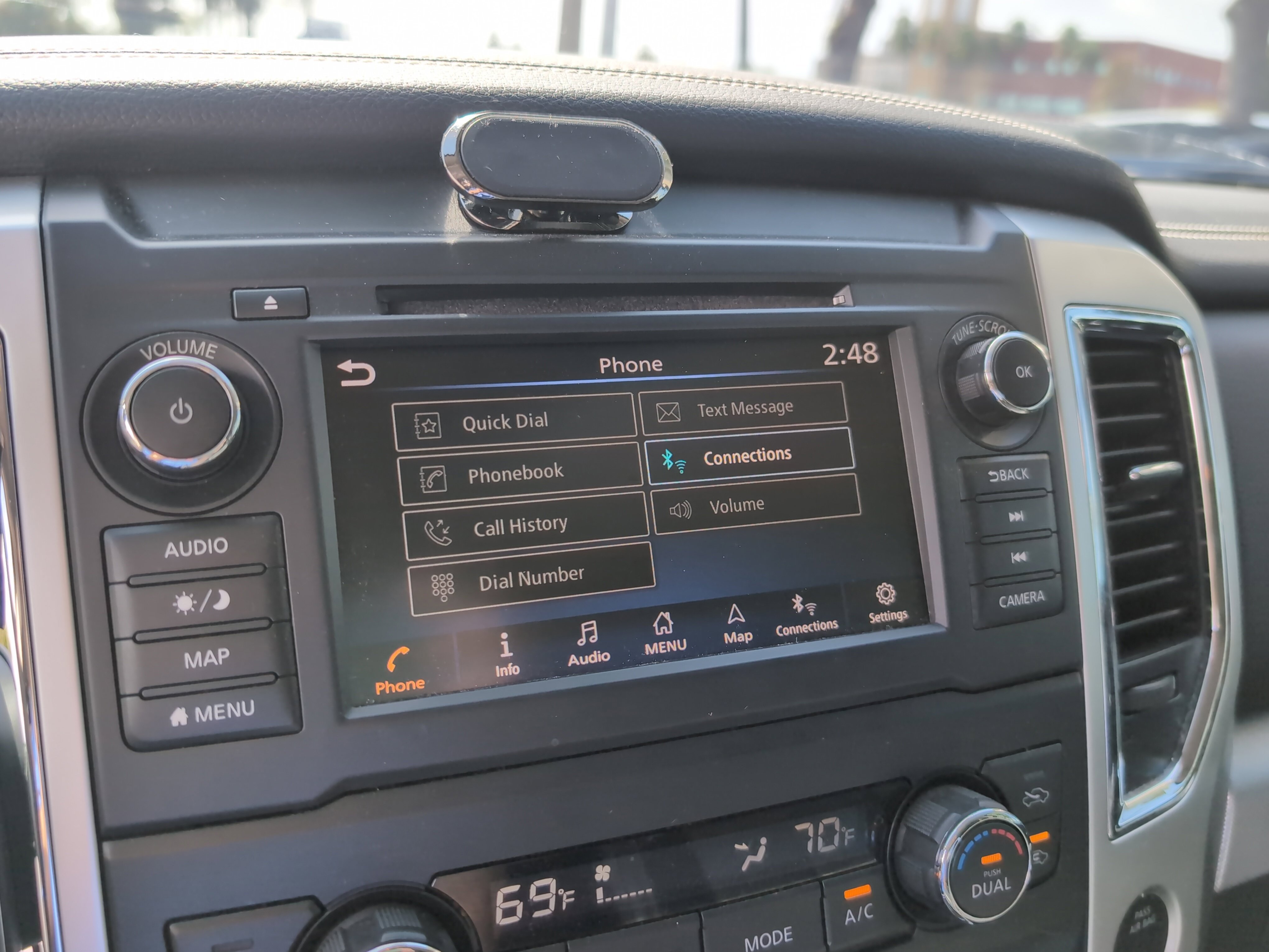 Used 2019 Nissan Titan PRO-4X w/ Pro-4x Convenience Package AWD/4WD image 16