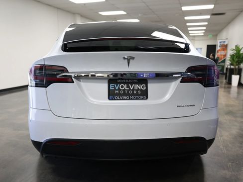 Used 2020 Tesla Model X Long Range image 7
