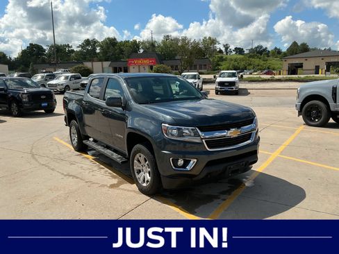Used 2019 Chevrolet Colorado LT w/ LT Convenience Package AWD/4WD image 3